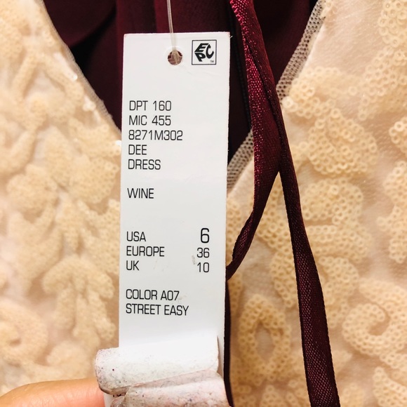 Gown never worn, decided to go with another one. - Picture 3 of 4